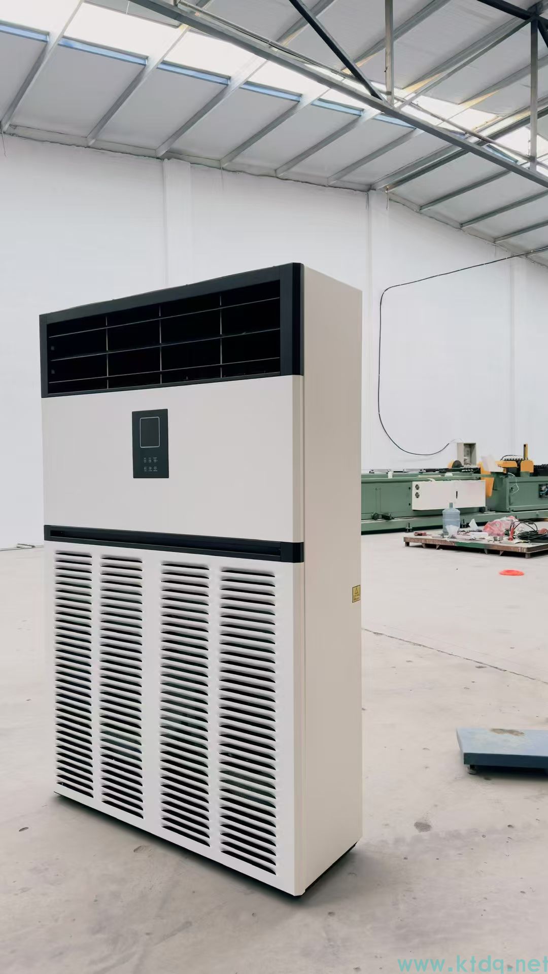 廠家供應(yīng)大型10匹商用水空調(diào) 冷暖兩用水冷空調(diào)井水柜機(jī)(圖2)