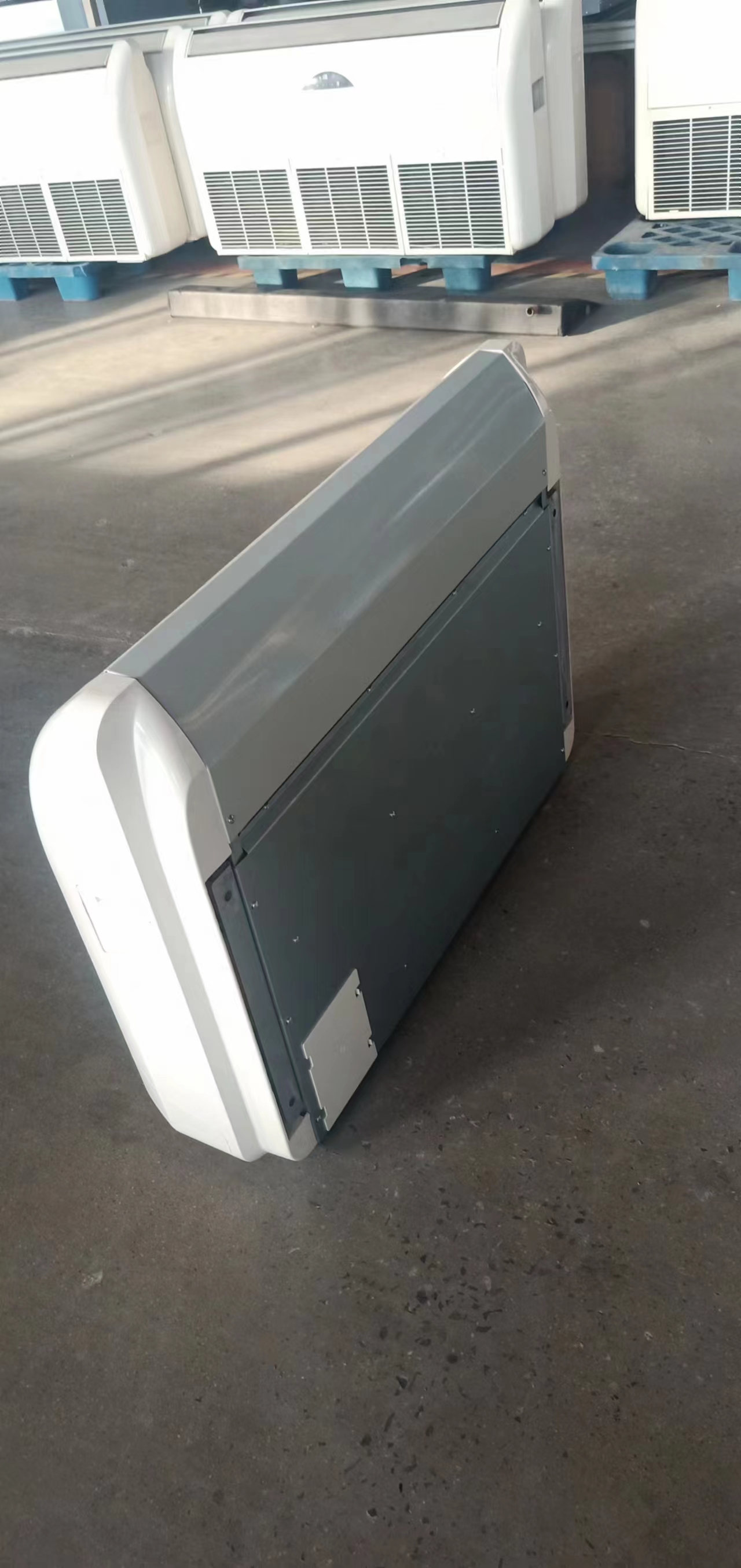 吊落式風(fēng)機盤管，坐吊式空調(diào)器，生產(chǎn)廠家參數(shù)/規(guī)格(圖3)